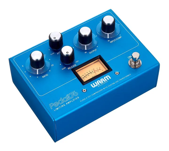 Warm Audio Pedal76 FET LTD Compressor, ingressi e uscite laterali