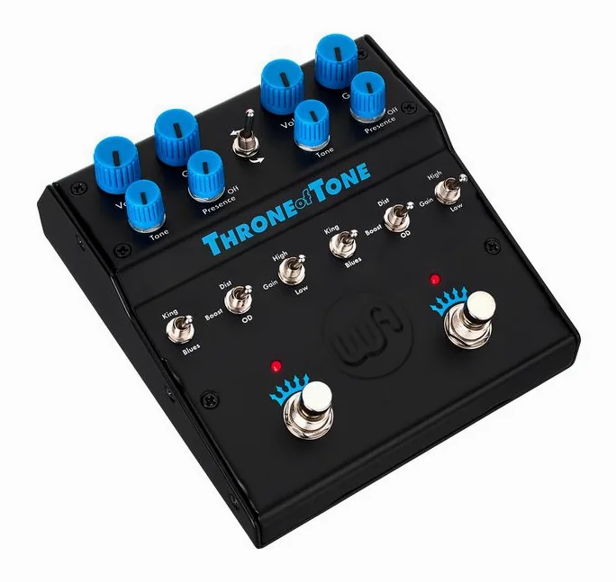 Warm Audio Throne Of Tone Dist/Boost/OD, footswitch in primo piano