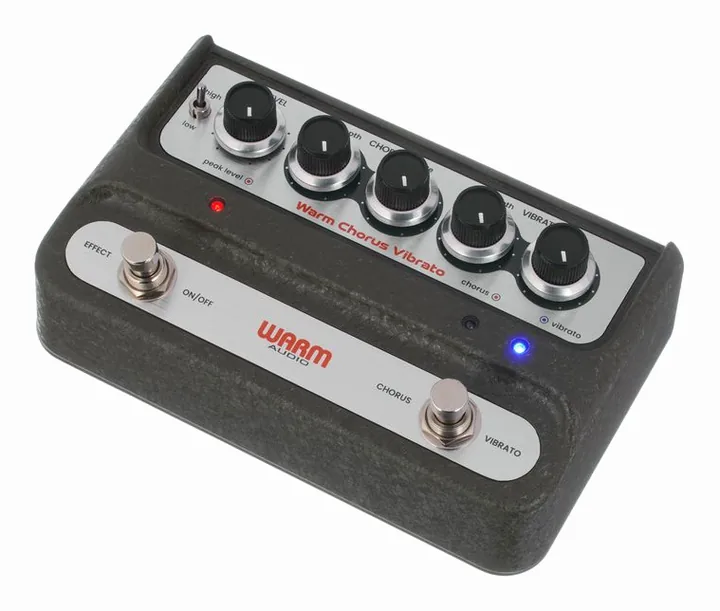 Warm Audio WA-C1 Chorus Vibrato fotografato frontalmente