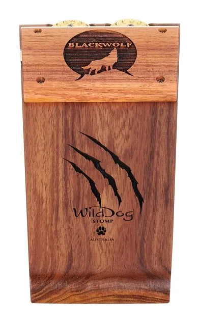 Wild Dog Blackwolf, connettori sul retro dell'unita