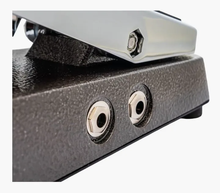 Xotic XXP-1 Expression Pedal, connettori sul retro dell'unita