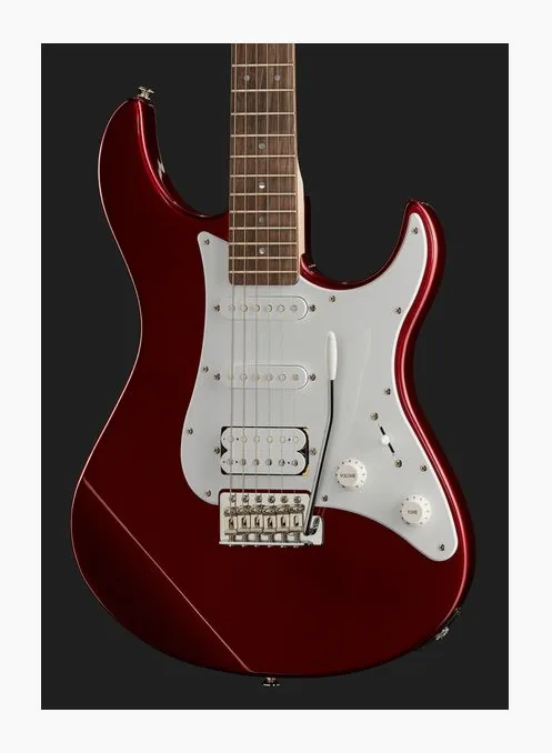 Yamaha Pacifica 112J RM, capotasto e prime posizioni della tastiera