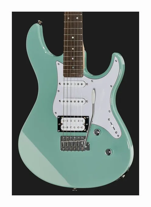 Yamaha Pacifica 112V SB RL, curve del body viste dall'alto