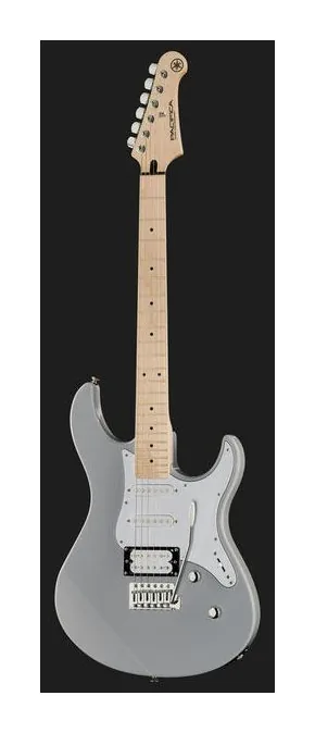 Yamaha Pacifica 112VM GR RL, paletta con meccaniche e logo