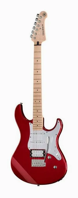 Yamaha Pacifica 112VM RM RL in primo piano frontale