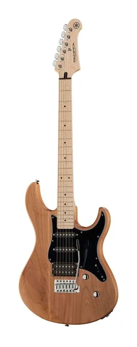 Yamaha Pacifica 112VMX YNS RL in primo piano frontale
