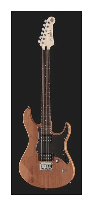 Yamaha Pacifica 120H YNS, curve del body viste dall'alto