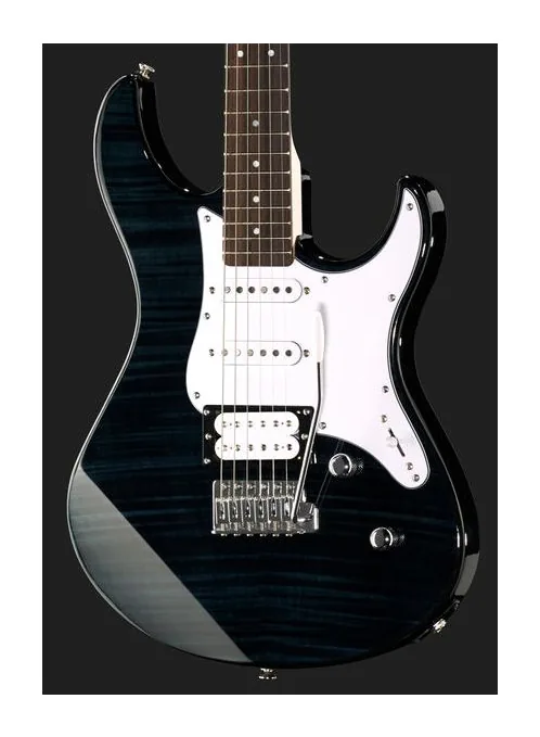Yamaha Pacifica 212V FM TBL, corpo e verniciatura in primo piano