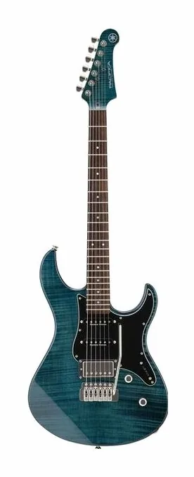 Yamaha Pacifica 612V II FM IDB fotografato frontalmente