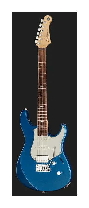 Yamaha Pacifica Std+12 Spk Blue RF, curve del body viste dall'alto