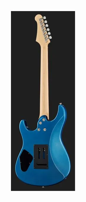 Yamaha Pacifica Std+12 Spk Blue RF, capotasto e prime posizioni della tastiera