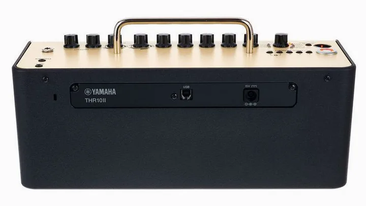 Yamaha THR10II, pannello dei controlli in primo piano