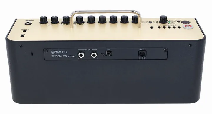 Yamaha THR30IIW Cream, retro con le prese di collegamento