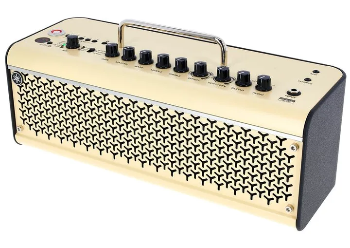 Yamaha THR30IIW Cream in primo piano frontale
