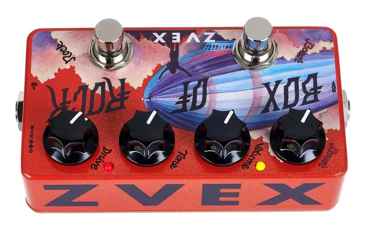 Z.Vex Box of Rock Vexter Overd/Boost, footswitch in primo piano
