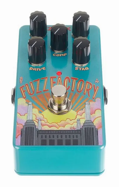 Z.Vex Fuzz Factory Vertical, connettori sul retro dell'unita