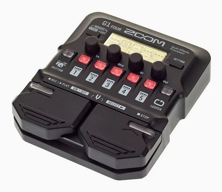 Zoom G1 Four Multi-Effect-Pedal visto di fronte
