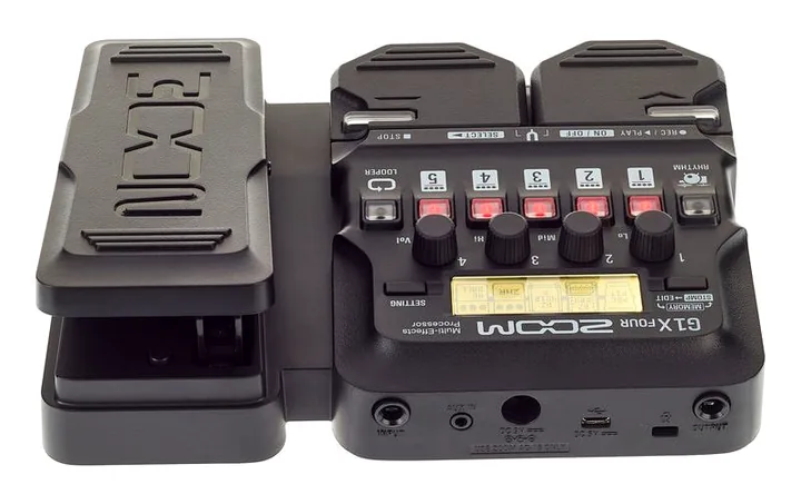 Zoom G1X Four Multi Effect-Pedal, connettori sul retro dell'unita