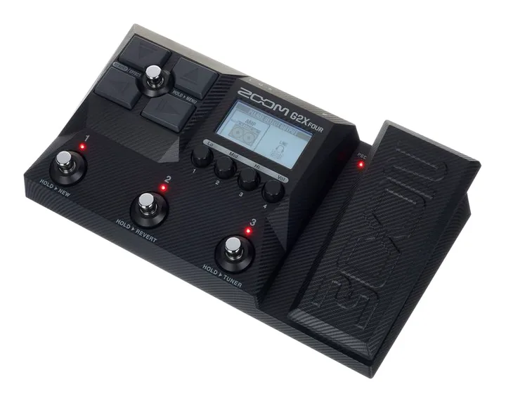 Zoom G2X FOUR Guitar Multi-Effect fotografato frontalmente